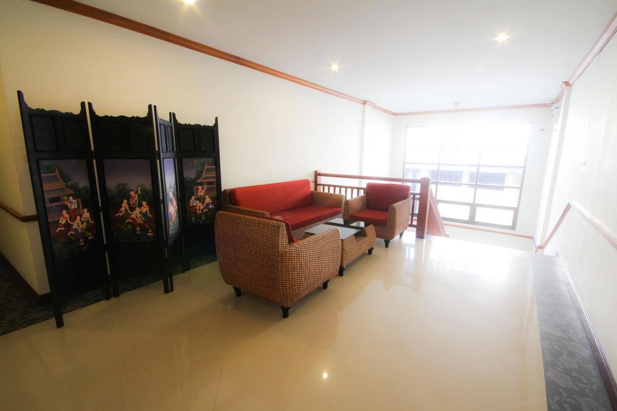 Hotel Phoothawee House Chiang Mai Zewnętrze zdjęcie